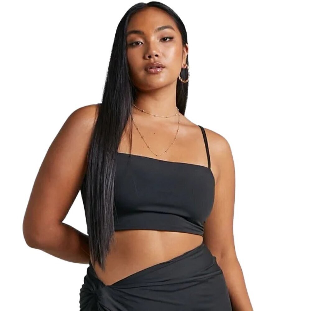🆕 SHOWPO. LALISA STRAPPY CROP TOP IN BLACK size 8